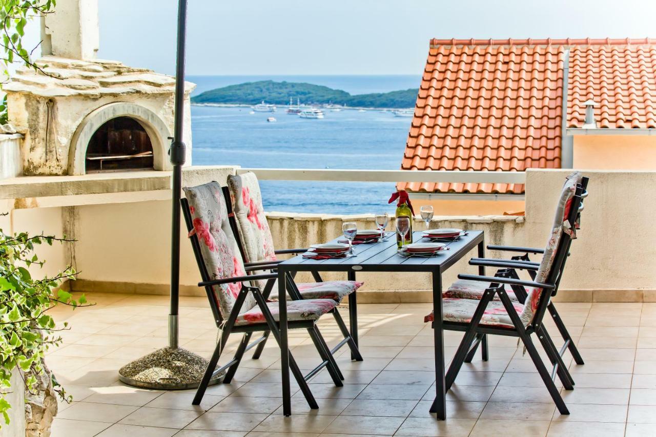 Apartments Tatjana Dominis Hvar Town Eksteriør billede